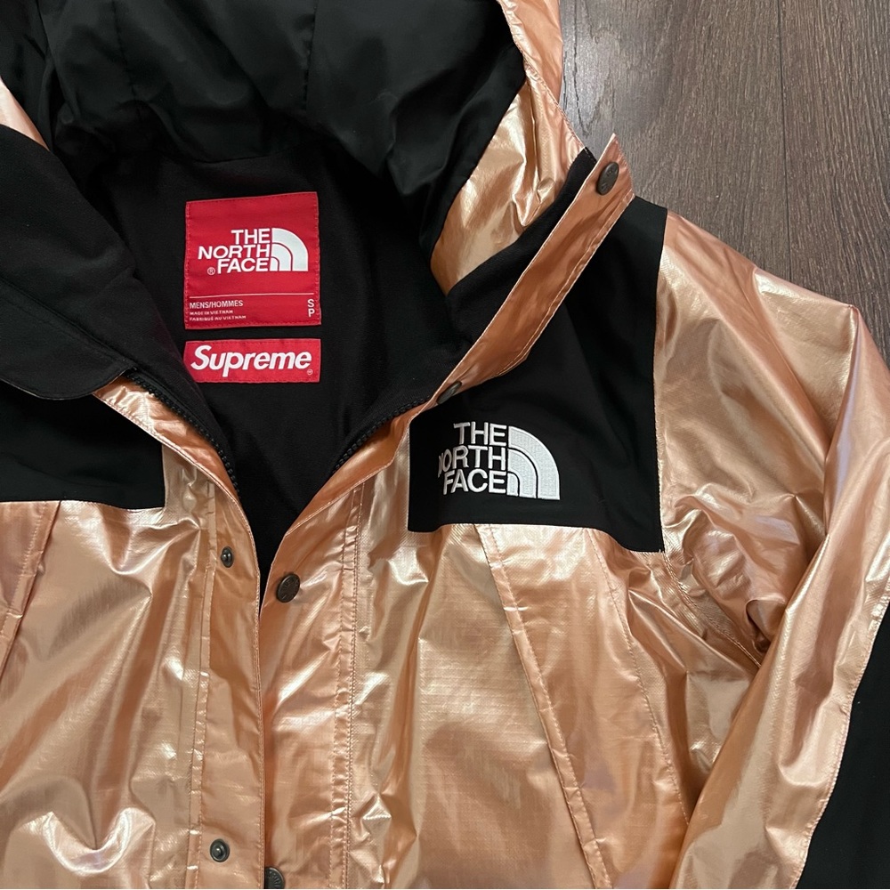 NWOT Supreme x The North Face Metallic Mountain Parka Rose Gold SUP-SS18… - Picture 9 of 9